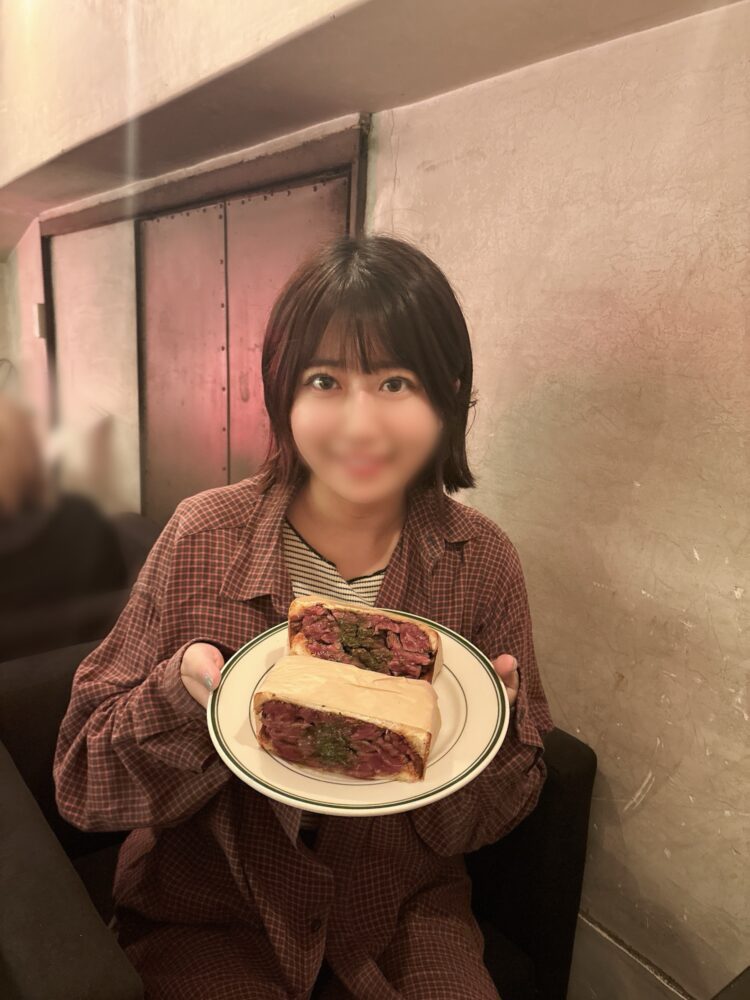 肉肉しいサンドウィッチ🥪