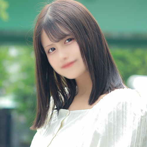 まるでアイドル！透明感抜群な美少女レンタル彼女</p>月城ひめか